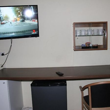 Alpine Heritage Motel Goulburn Buitenkant foto