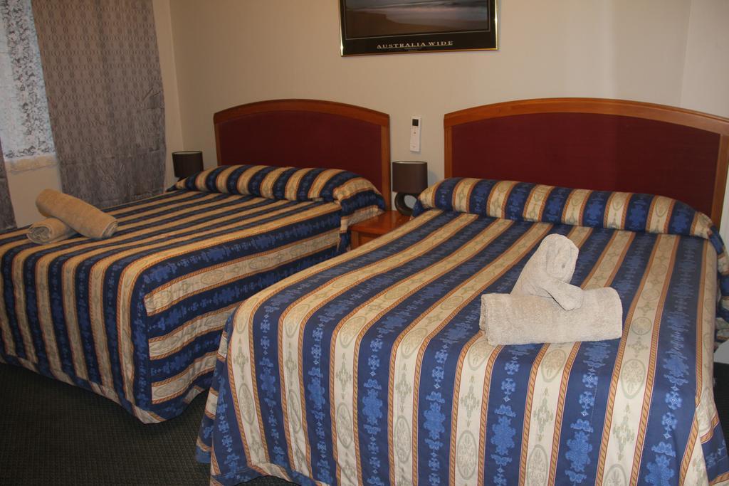 Alpine Heritage Motel Goulburn Buitenkant foto