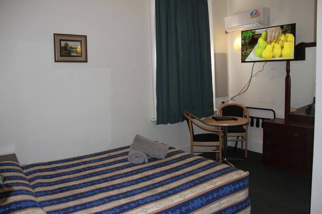 Alpine Heritage Motel Goulburn Buitenkant foto