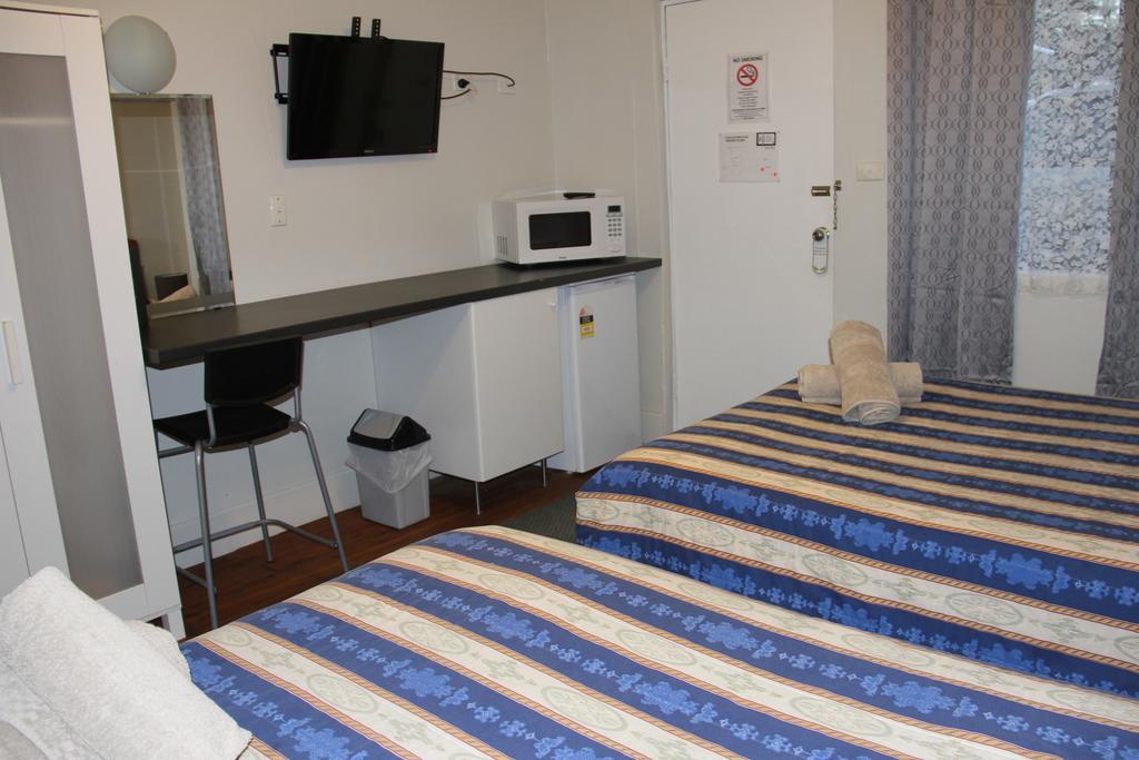 Alpine Heritage Motel Goulburn Buitenkant foto
